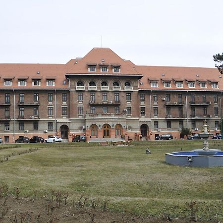 Hotel Triumf บูคาเรสต์ ภายนอก รูปภาพ